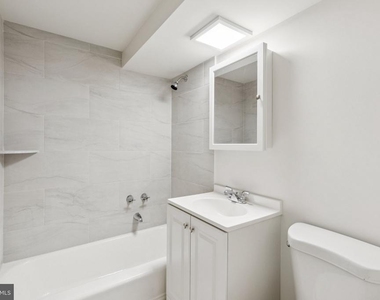 2101 Chestnut Street - Photo Thumbnail 15
