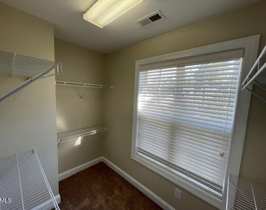 433 Holly Thorn Trace - Photo Thumbnail 20
