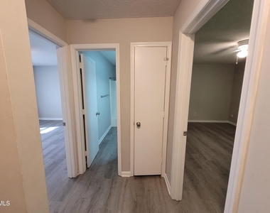 920 Jason Court - Photo Thumbnail 17