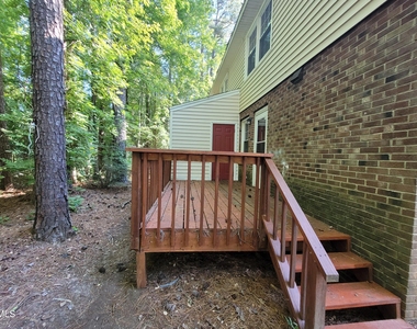 920 Jason Court - Photo Thumbnail 3