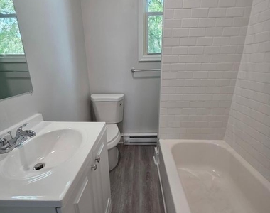 5028 N 12th Street - Photo Thumbnail 8