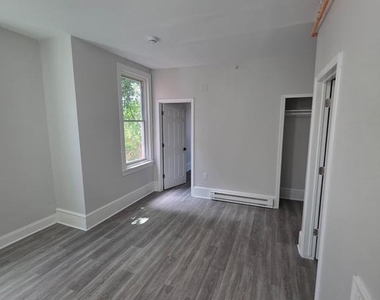 5028 N 12th Street - Photo Thumbnail 3