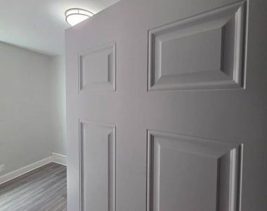 5028 N 12th Street - Photo Thumbnail 2