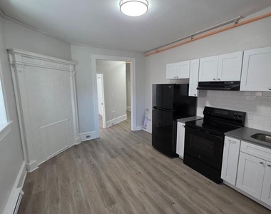 5028 N 12th Street - Photo Thumbnail 2