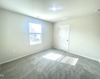127 Tourmaline Hill Drive - Photo Thumbnail 16