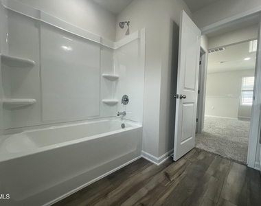 127 Tourmaline Hill Drive - Photo Thumbnail 21