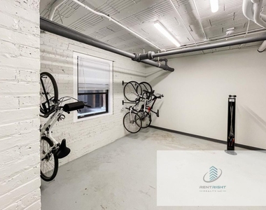 512-20 W Cornelia Ave - Photo Thumbnail 9