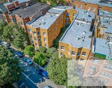 628-30 W Roscoe St - Photo Thumbnail 12