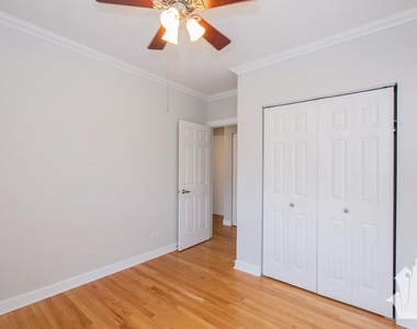 628-30 W Roscoe St - Photo Thumbnail 9