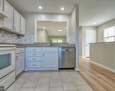 1732 Rosewood Court - Photo Thumbnail 7