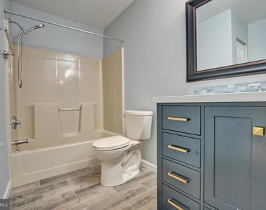 1732 Rosewood Court - Photo Thumbnail 16