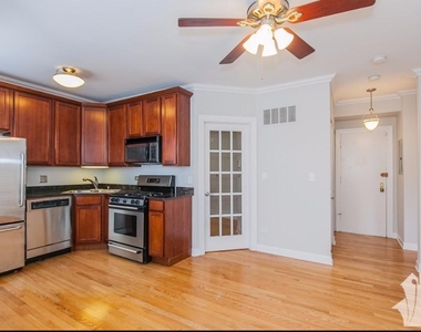 628-30 W Roscoe St - Photo Thumbnail 6