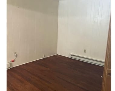 129 E High Street - Photo Thumbnail 2
