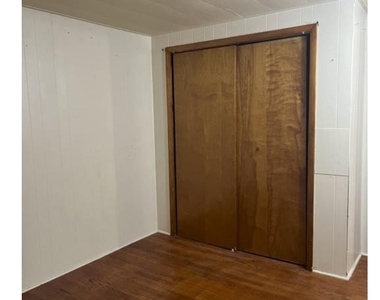 129 E High Street - Photo Thumbnail 6