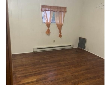 129 E High Street - Photo Thumbnail 5