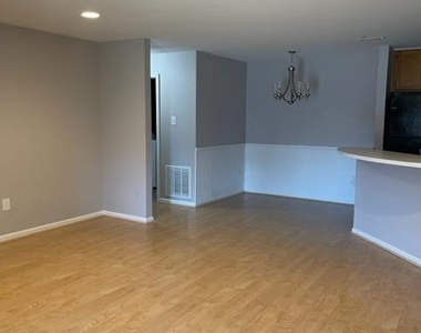2205 Foxmeadow Drive - Photo Thumbnail 4