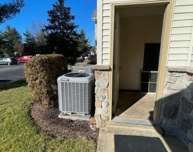 2205 Foxmeadow Drive - Photo Thumbnail 23