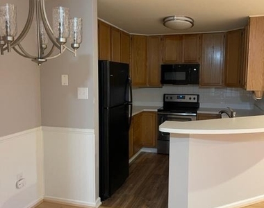 2205 Foxmeadow Drive - Photo Thumbnail 5