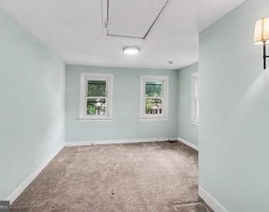 308 Walnut Street - Photo Thumbnail 16