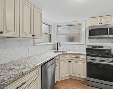 308 Walnut Street - Photo Thumbnail 3