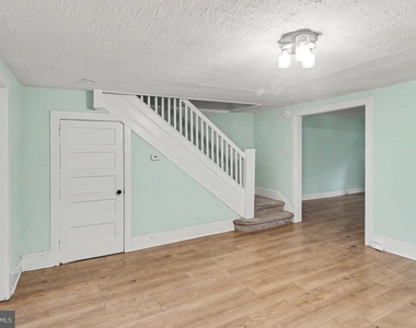 308 Walnut Street - Photo Thumbnail 7