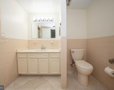 260 W Montgomery Avenue - Photo Thumbnail 20