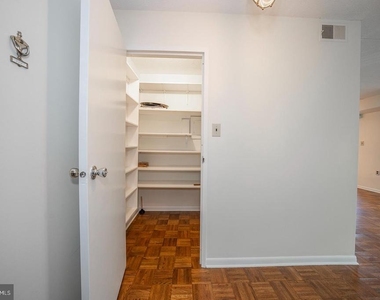260 W Montgomery Avenue - Photo Thumbnail 6