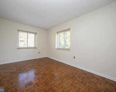 260 W Montgomery Avenue - Photo Thumbnail 22