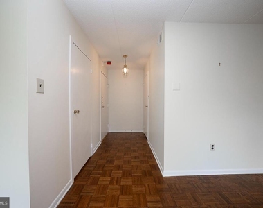 260 W Montgomery Avenue - Photo Thumbnail 5