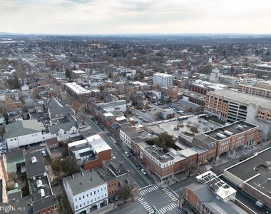 11 E Walnut Street - Photo Thumbnail 24
