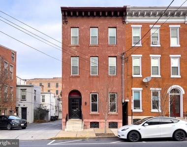 11 E Walnut Street - Photo Thumbnail 14