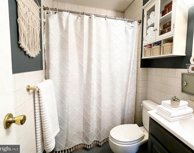 408 W Lafayette Street - Photo Thumbnail 4