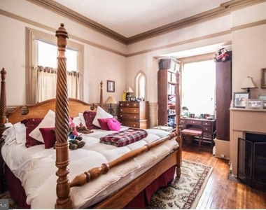 428 N Church Street - Photo Thumbnail 3