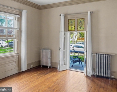 428 N Church Street - Photo Thumbnail 7
