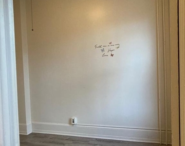 206 W Gay Street - Photo Thumbnail 6