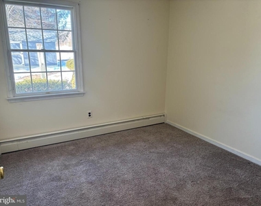 312 N Sandy Hill Road - Photo Thumbnail 15