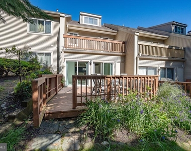 344 Brigade Court - Photo Thumbnail 22