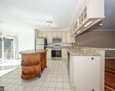 344 Brigade Court - Photo Thumbnail 18