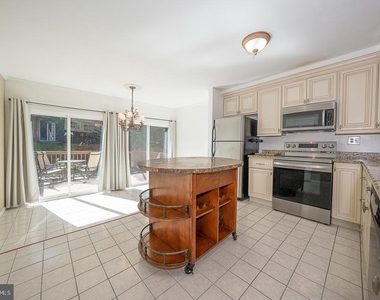 344 Brigade Court - Photo Thumbnail 16