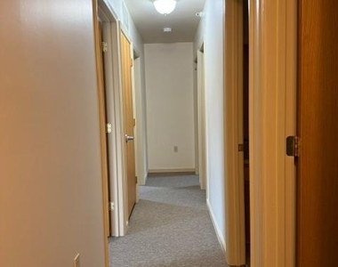 99 Hot Point Avenue - Photo Thumbnail 13