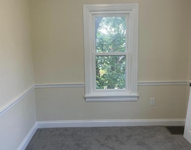 121 S 10th Street - Photo Thumbnail 9