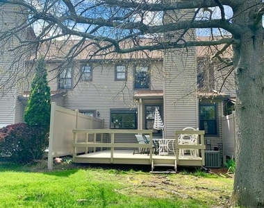 305 Marten Road - Photo Thumbnail 28