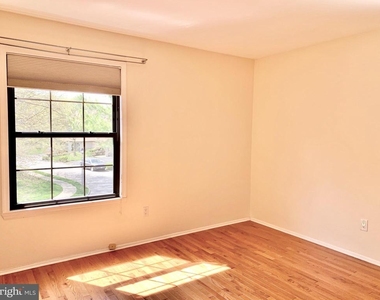 305 Marten Road - Photo Thumbnail 14