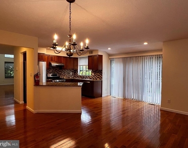 80 Sayre Drive - Photo Thumbnail 33