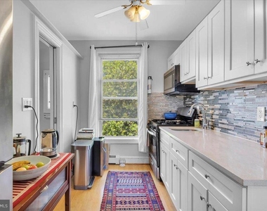 16 Lincoln Avenue - Photo Thumbnail 13