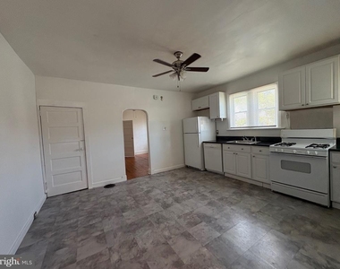 314 W 4th Street - Photo Thumbnail 2
