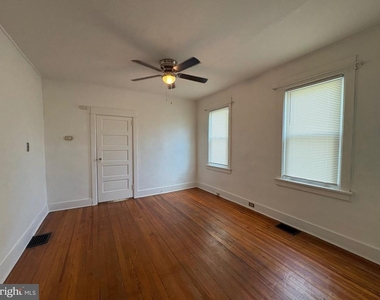 314 W 4th Street - Photo Thumbnail 12