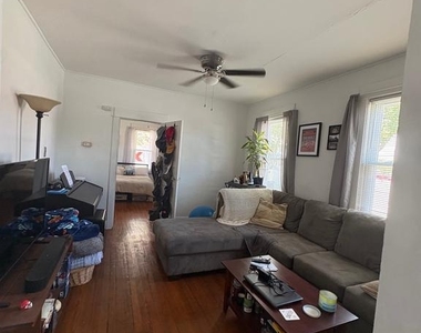 314 W 4th Street - Photo Thumbnail 9
