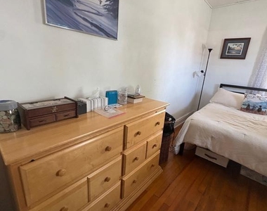 314 W 4th Street - Photo Thumbnail 14