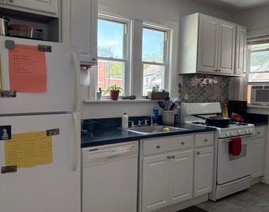 314 W 4th Street - Photo Thumbnail 4
